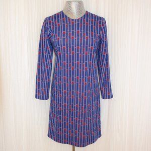 1970s Vintage Size Medium/Large Knee Length Long Sleeve Shift Dress Train